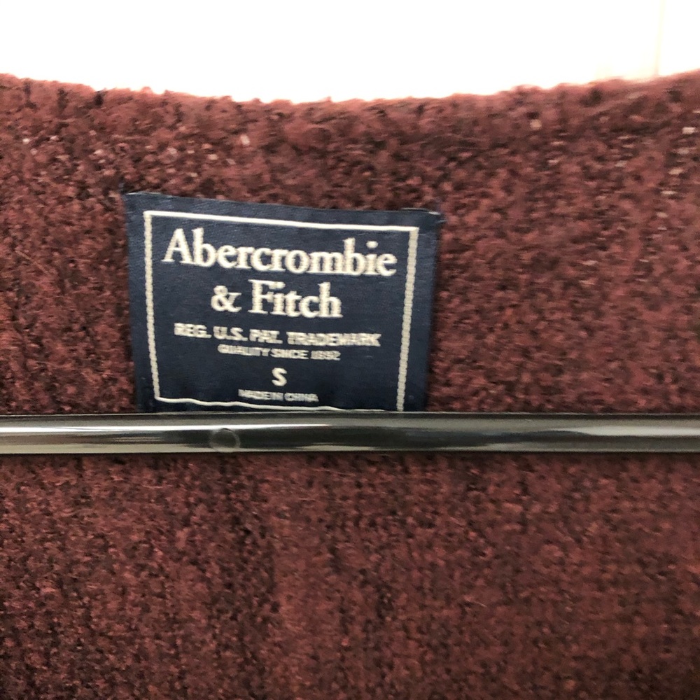 Abercrombie and Fitch pullover sweater - Picture 4 of 4